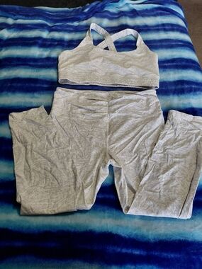 ZYIA White Marbled Active Leggings